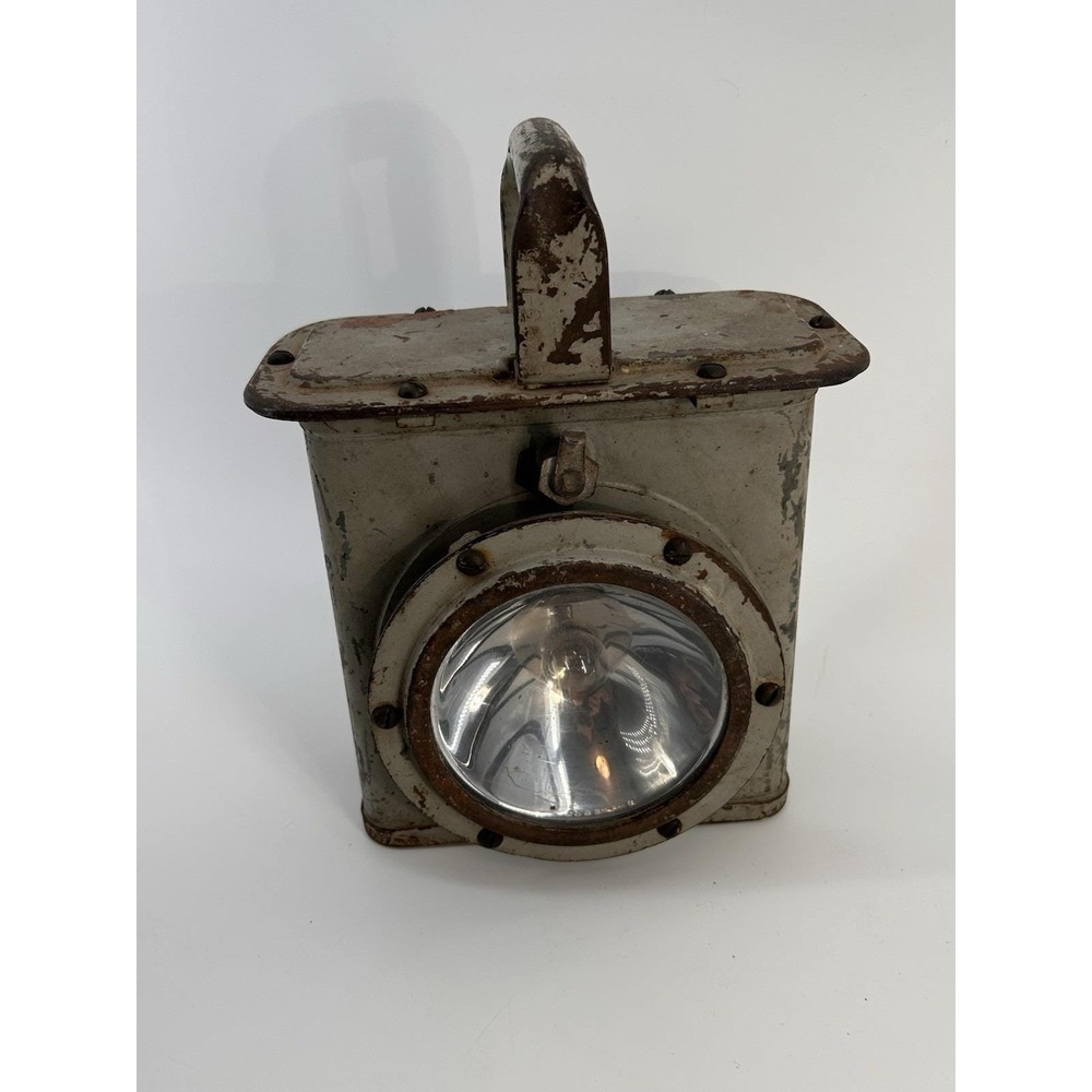 Vintage Korean Era UMPCI Handled Battle Lantern Flashlight Lamp-